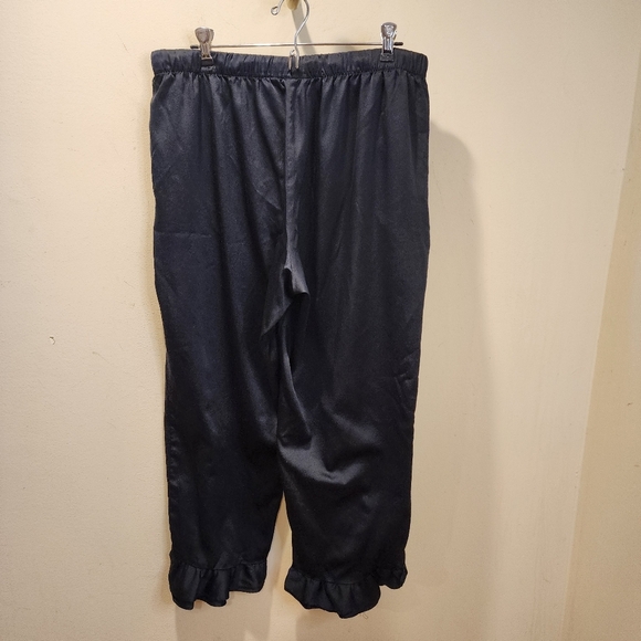 Victoria's Secret Women's Black Satin Ruffle Hem Pajama  Pants Size L - Picture 4 of 12
